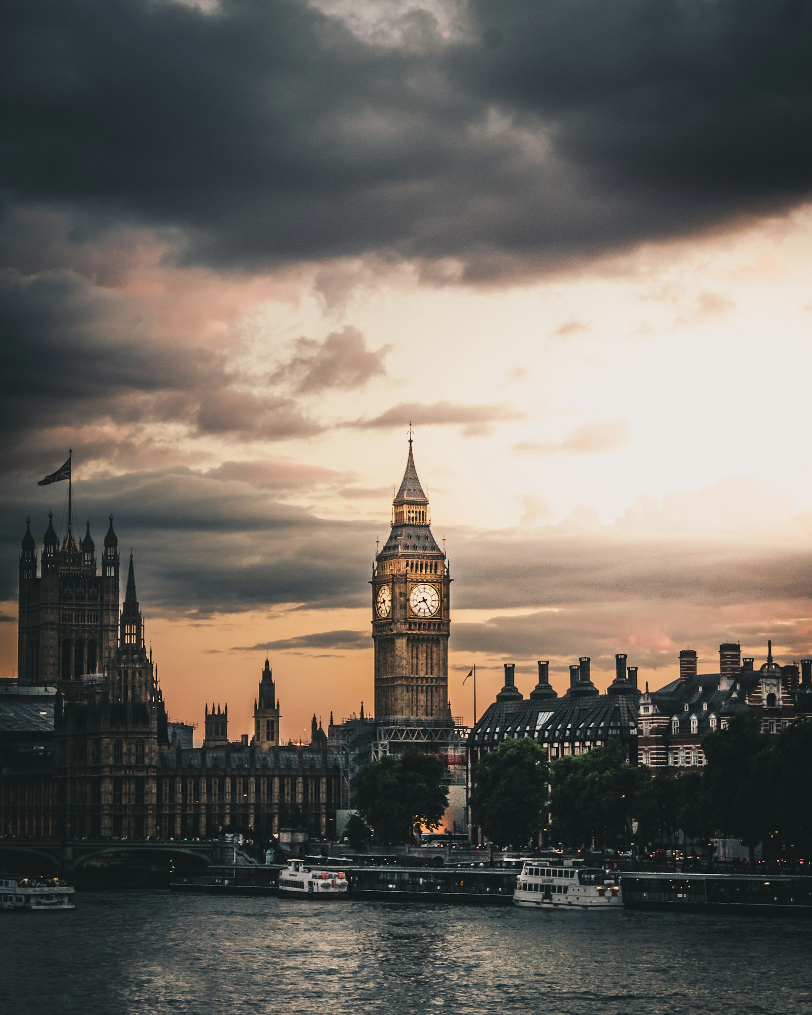 Big Ben in London at sunset